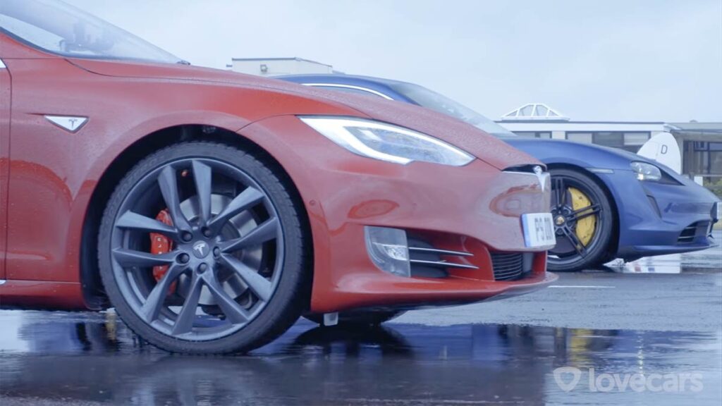Tesla Model S P90D vs. Porsche Taycan Turbo drag race video.