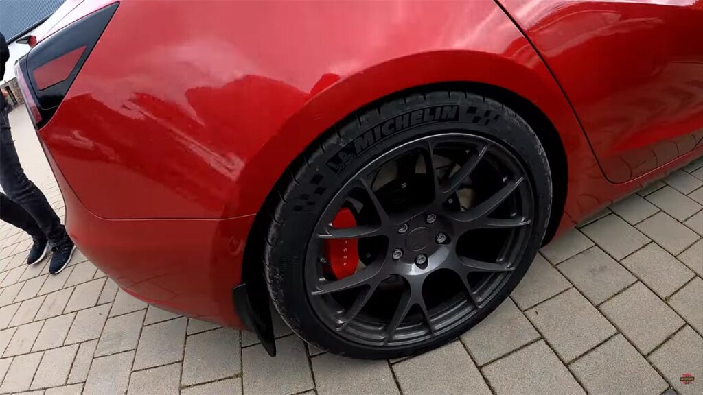 Lightweight Tesla Model 3 Performance aftermarket wheels.