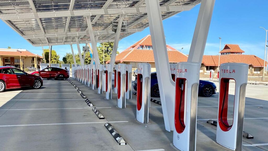Tesla Supercharger station in Firebaugh, Calfornia.