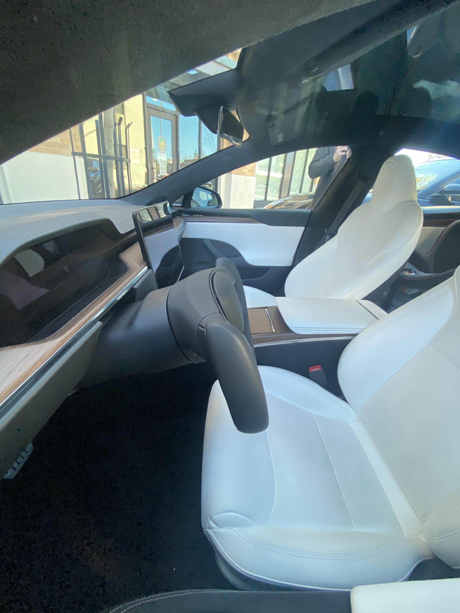 The Yoke is real, Model S refresh spotted with the unconventional steering wheel for the first