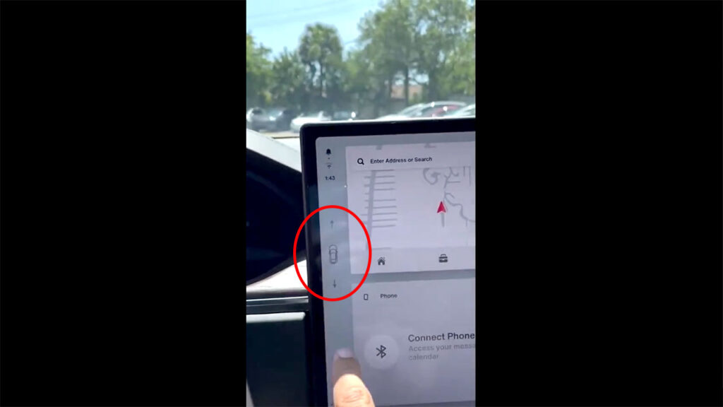 Digital gear selector UI on the stalk-less 2021 Tesla Model S and Model X refresh.