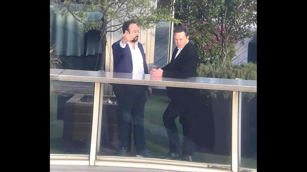 Emmanuel Loo, the Deputy Secretary of Economic Development Nuevo León México (left), and Tesla CEO Elon Musk (right), most probably discussing a future plan for cooperation and development.
