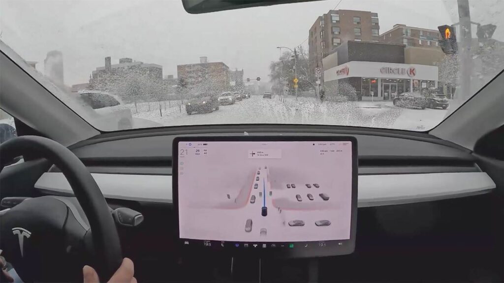 Tesla rolls out FSD Beta 10.69.25 on Christmas and owners post test videos.