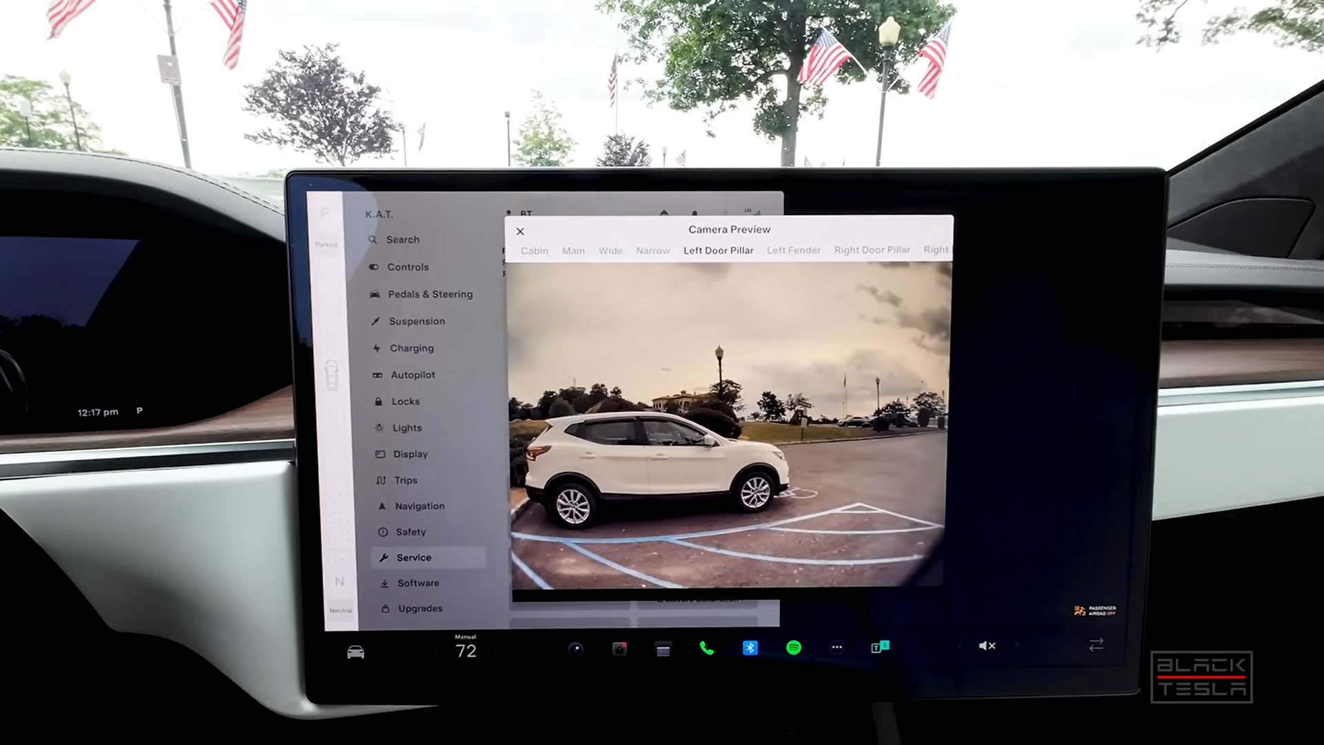 Tesla adds Camera Preview feature and new TPMS info in software