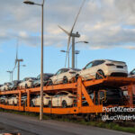 A large number of Giga Berlin-made Tesla Model Y cars are being delivered from the factory to Europe using trains.