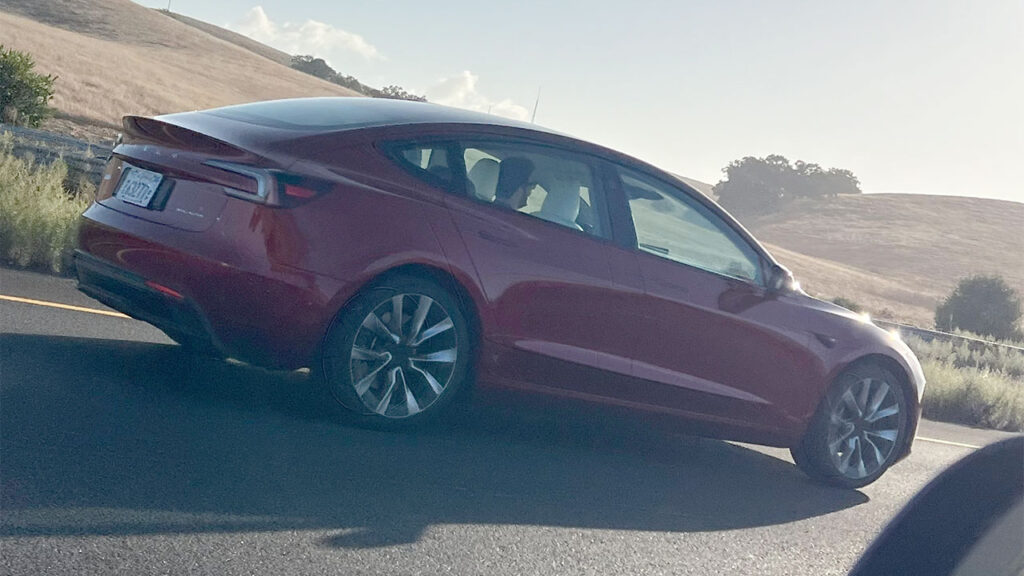 Tesla Model 3 Highland spotted without covers for the first time in the US (seen in the San Francisco Bay Area, California).