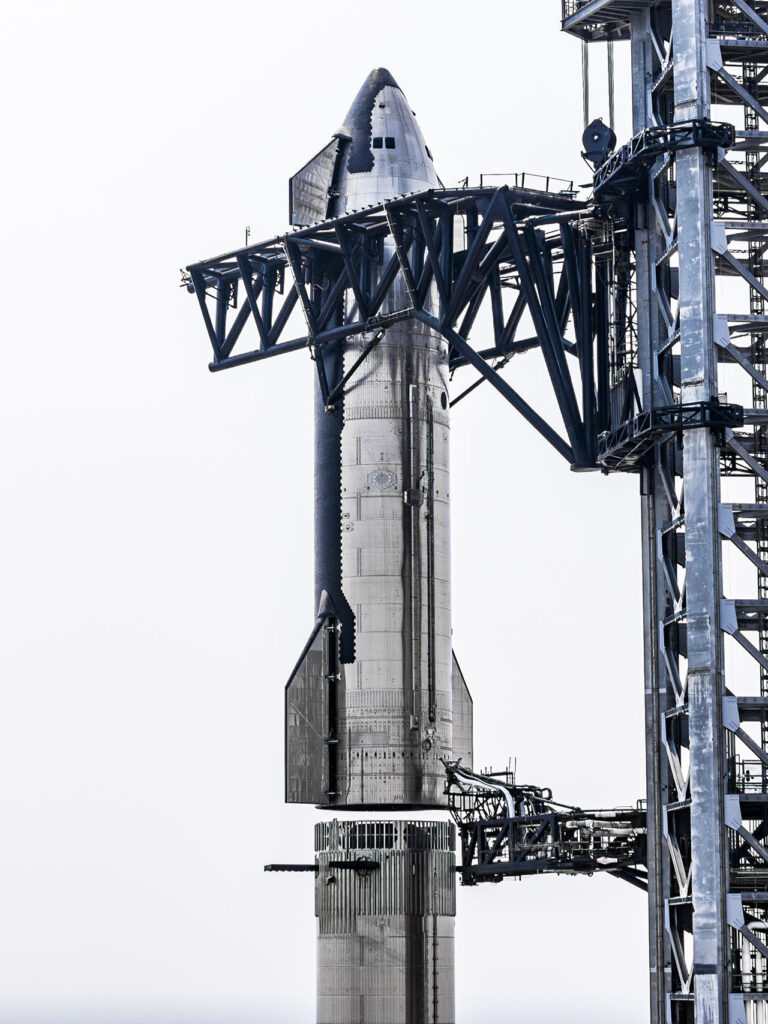 SpaceX Flight 4 Starship (Ship 29) getting stacked on the Super Heavy Booster 11 (B11) for testing.