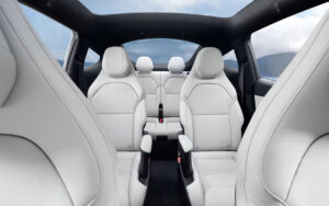 Tesla launches the 6-seat Model Y L in China: interior, exterior, range
