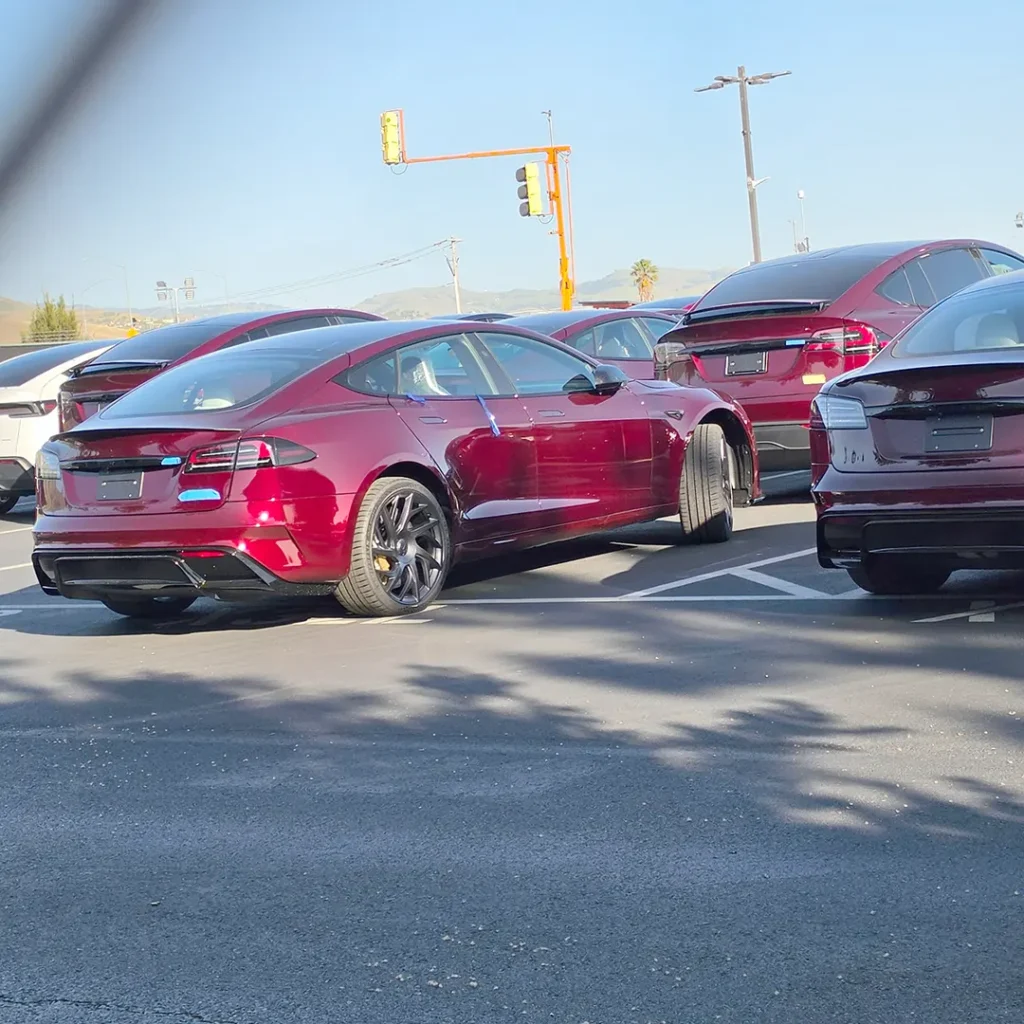 Signature Edition Tesla Model S and X arrive at the Fremont factory ahead of the Delivery Event.