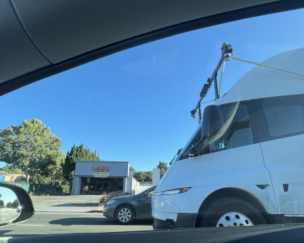 A Tesla Semi-truck spotted in California with FSD validation (ground truthing) equipment installed on it.