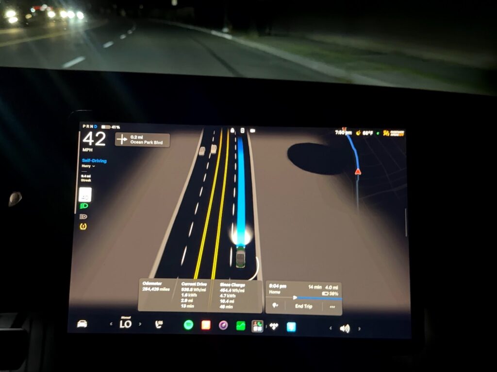 Screesnshot: Driving visualizations from an HW3 Tesla car on FSD v14.2 Lite (2026.27.6).